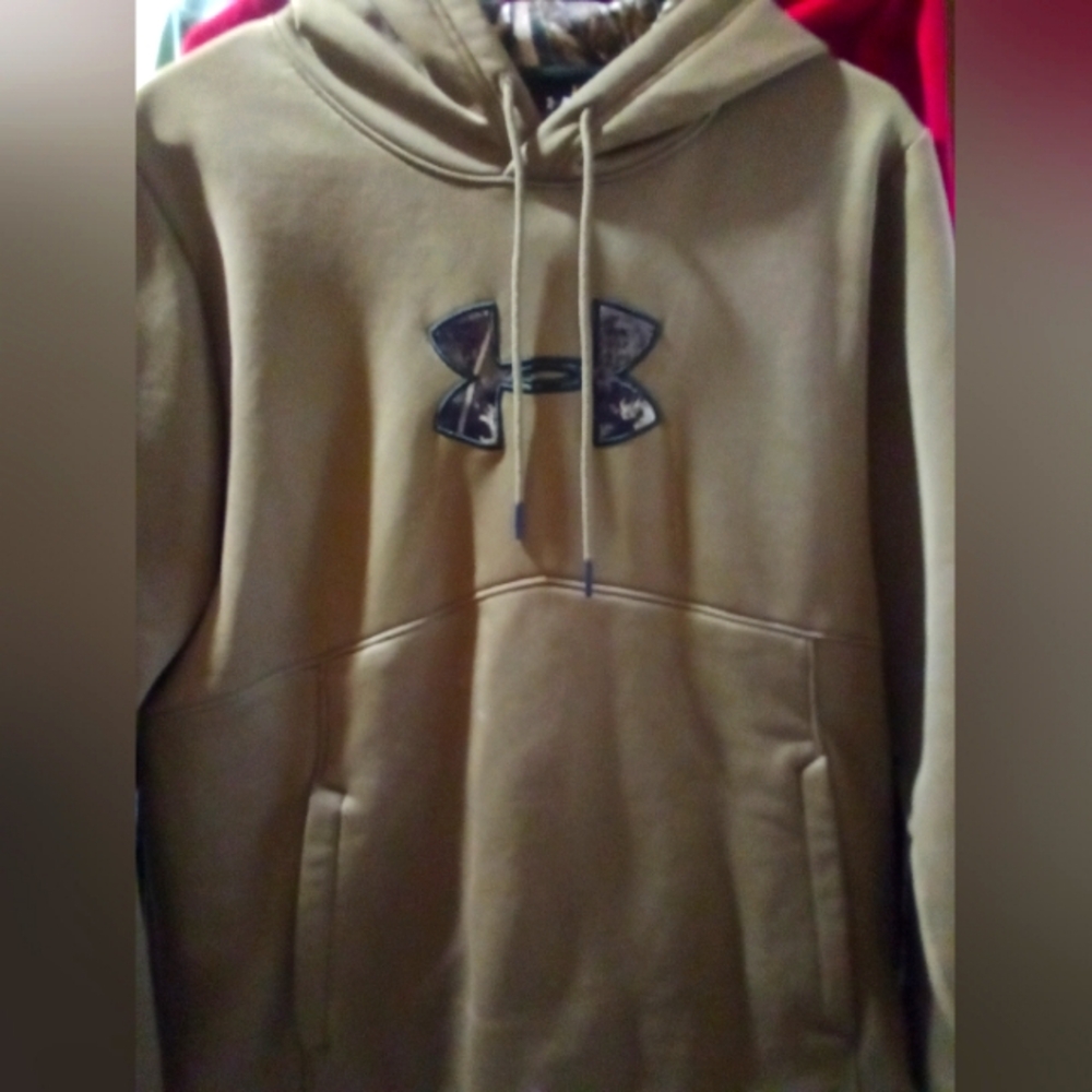 Under Armour hoodie